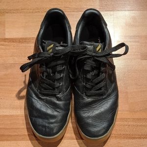 Adidas Adicross Retro Spikeless Golf Shoes Black/Gum Men's Size 9.5